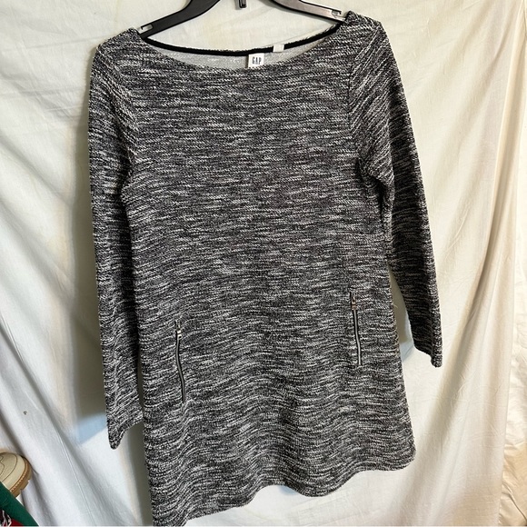 Gap Dress - Picture 3 of 9